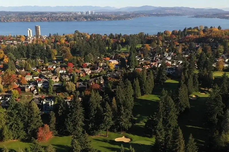 Image of Broadmoor Neighborhood in Seattle where priscila's cleaning service offer cleaning services