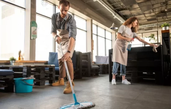 doing-cleaning-in-cafe-jpg-768x512